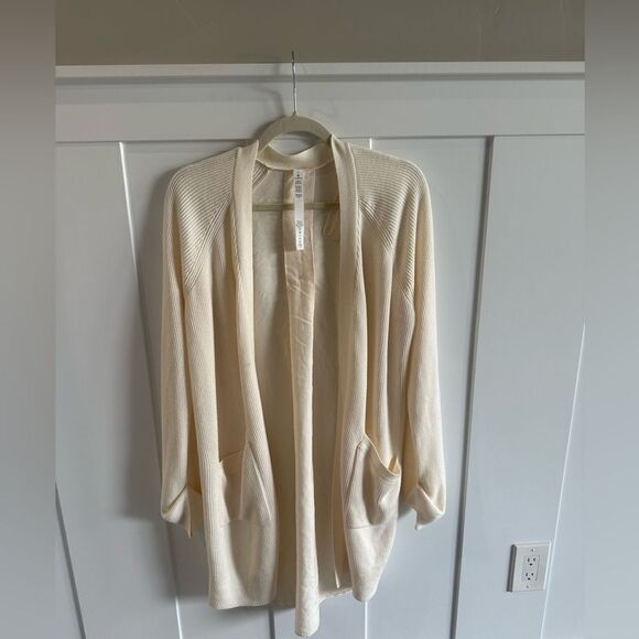 Lululemon Still At Ease Wrap Angel Wing - Picture 3 of 10